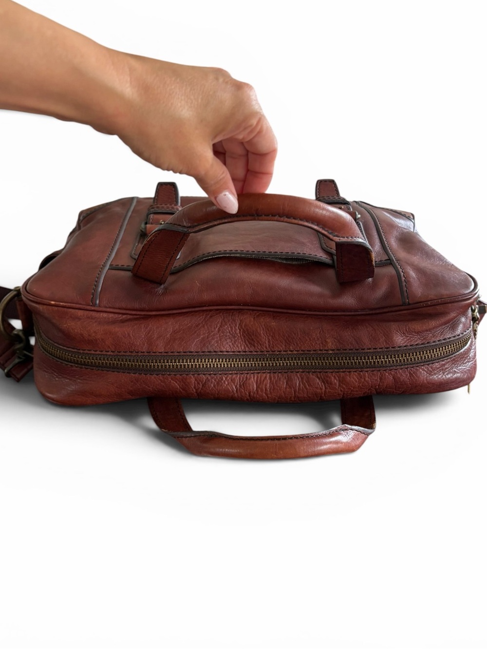 Fossil Chestnut Brown Leather Laptop Bag with Shoulder Strap - Picture 9 of 16